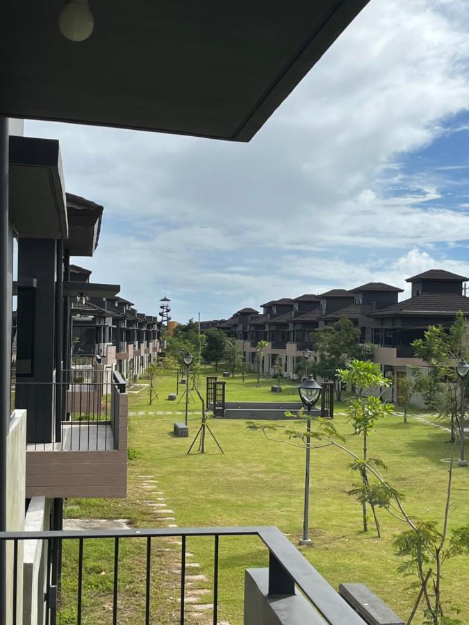 Seafront Residences Vacation Getaway San Juan  Eksteriør bilde